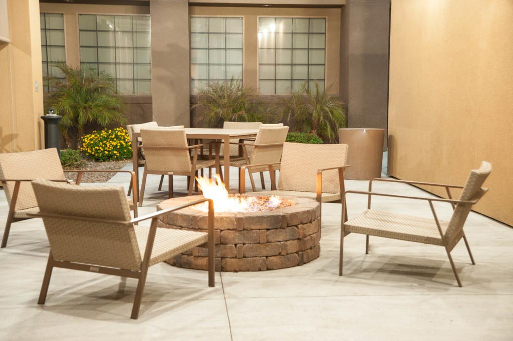 Greentree Inn & Suites Phoenix Sky Harbor Dış mekan fotoğraf