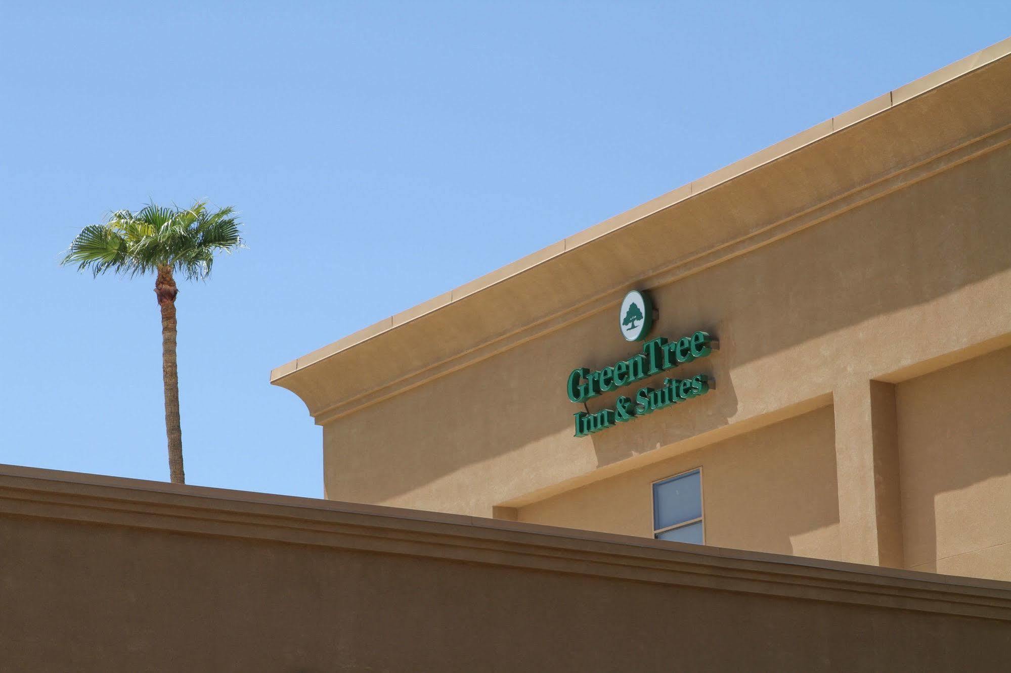 Greentree Inn & Suites Phoenix Sky Harbor Dış mekan fotoğraf