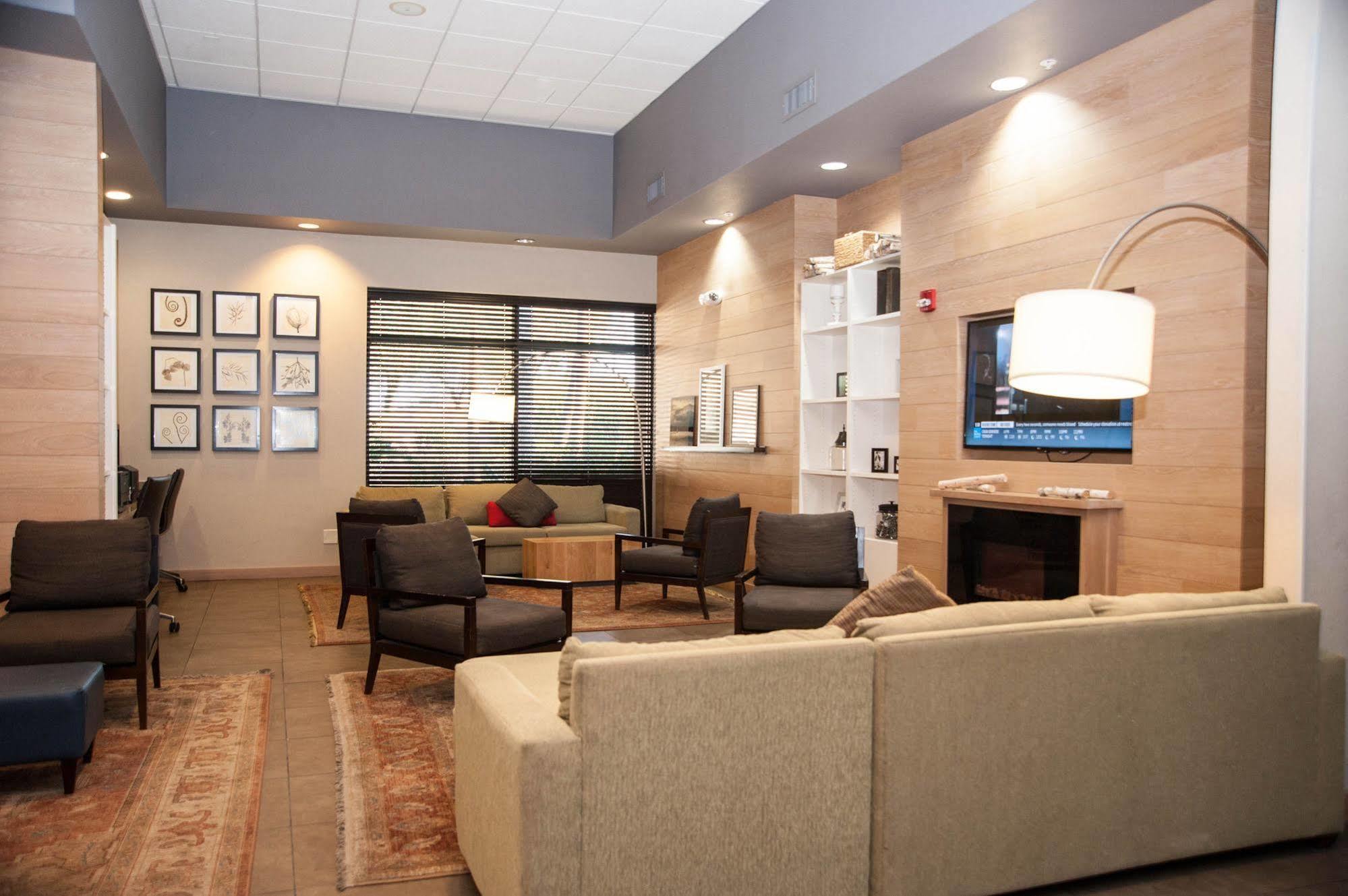 Greentree Inn & Suites Phoenix Sky Harbor Dış mekan fotoğraf